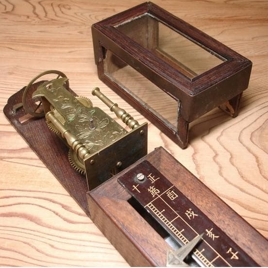 大名品】◇『尺時計』江戸期 和時計 円天符 節板式文字盤 桑造枠◇検