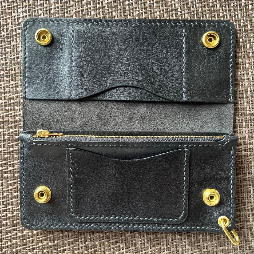 MARYAM ホースフロント ロングトラッカーウォレット 芯通しブラックの