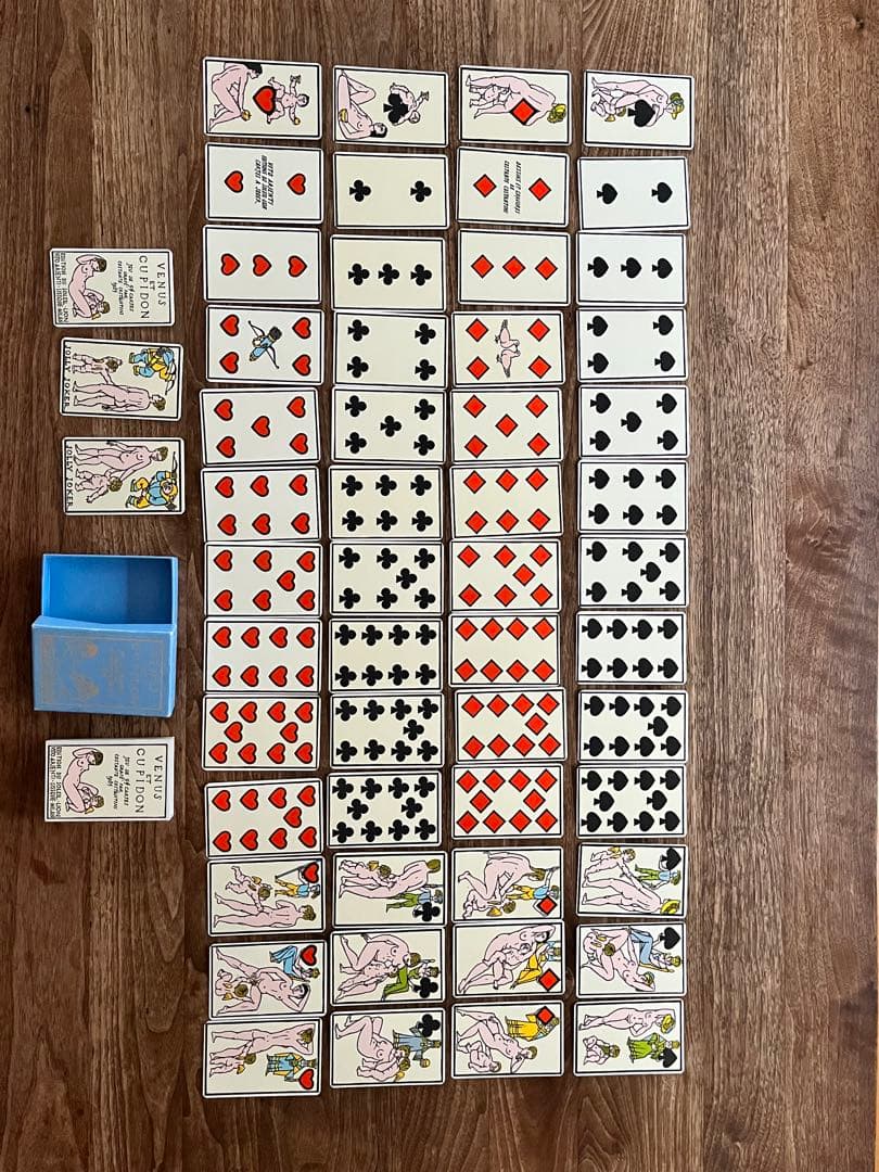 希少　イタリア製トランプ　1985年ヴィンテージ調ヴィーナスとキューピッド柄