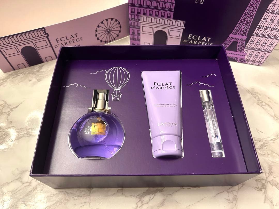 ランバン エクラドゥアルページュ ホリデーコフレ　香水＆ボディローションセット