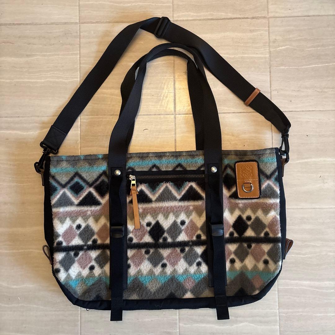 ラ*ン様 LOEWE ロエベ フリーステキスタイル2WAYトートバッグ ショルダ LOEWE(ロエベ) フリーステキスタイル 2WAYトートバッグ アイボリー