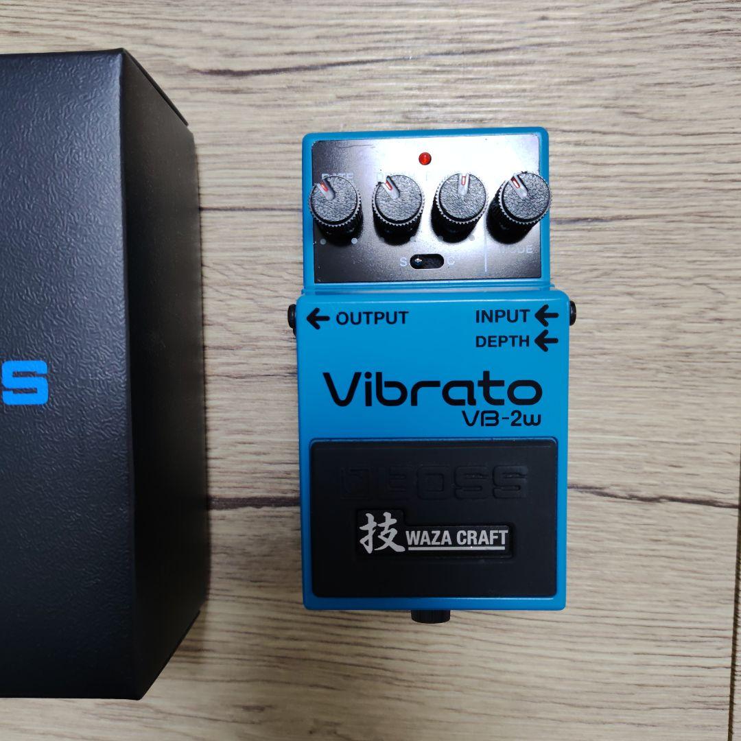 BOSS Vibrato VB-2w ギターエフェクター 箱付き