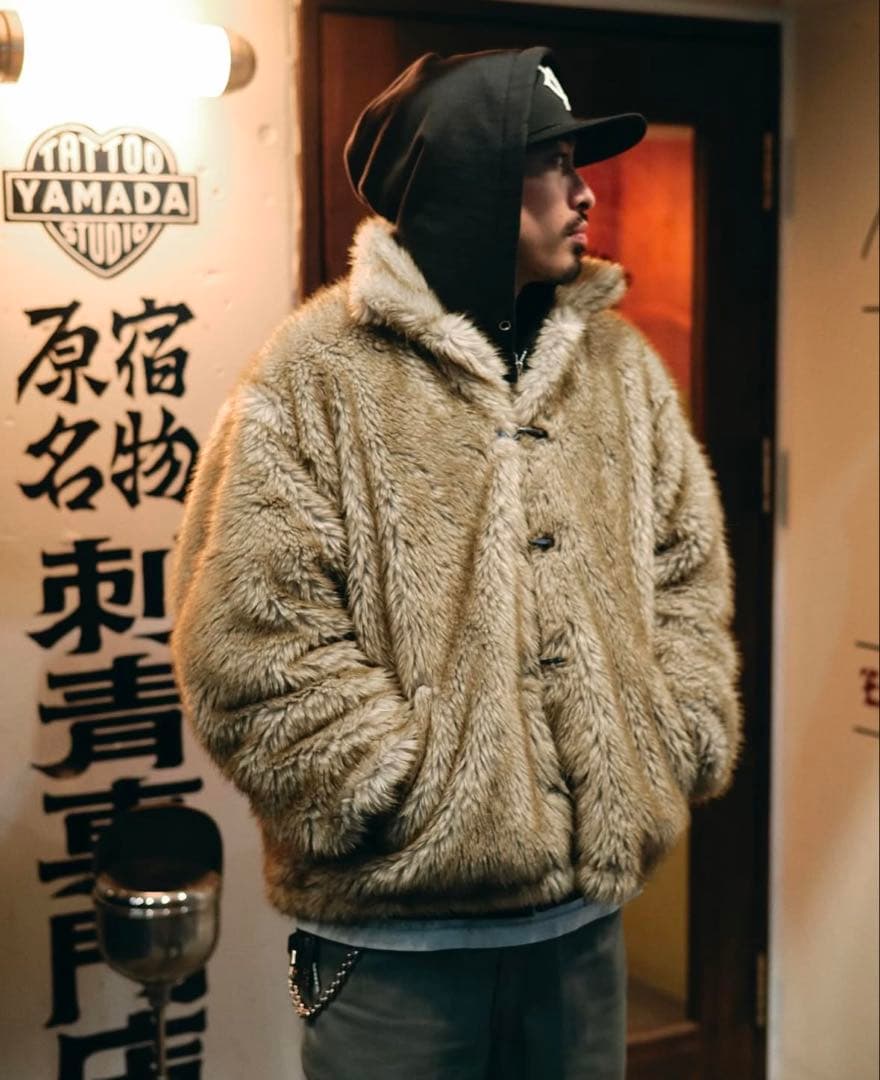 Tatoo Studio Yamada Fake Fur Coach - メルカリ