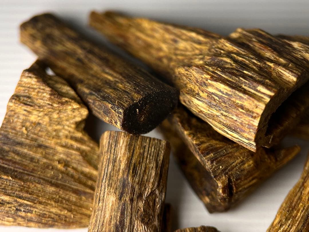 お香 天然沈香 六国五味聞香用 伽羅 香木 3ーSー10.400