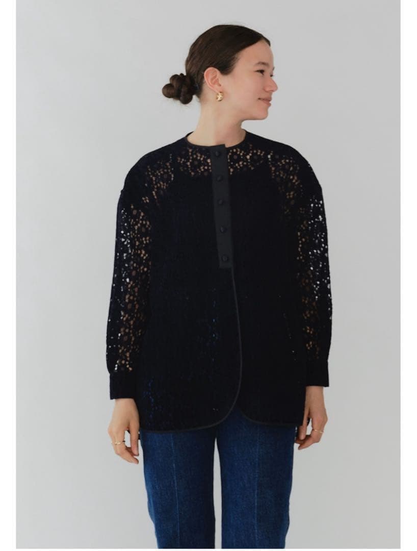 完売品✨yori フロッキーレースシャツ　ネイビー　Fサイズ 2025AW