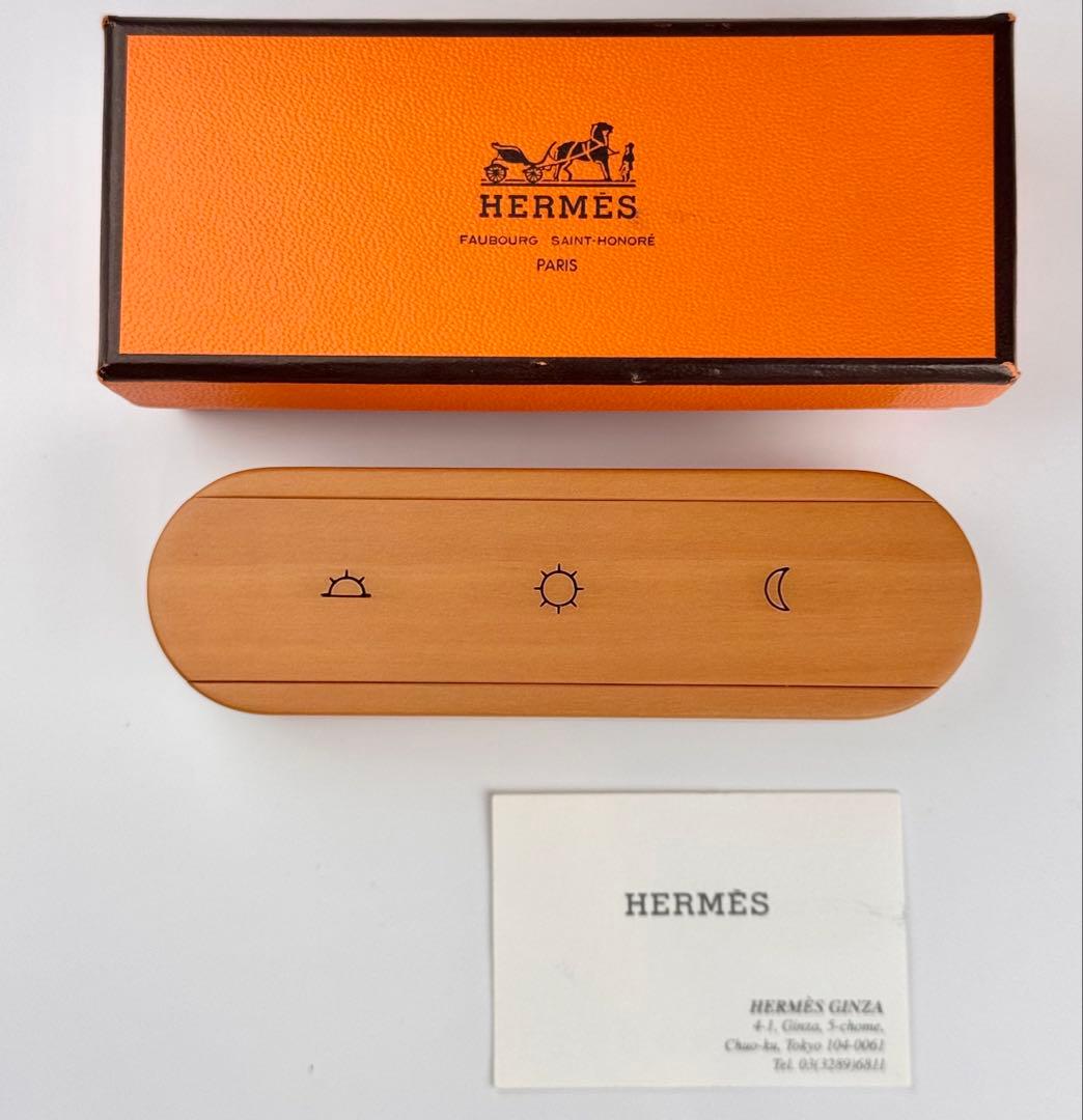 極美品 エルメス HERMES ピルケース ウッド 薬入れ 小物 ブラウン 木製