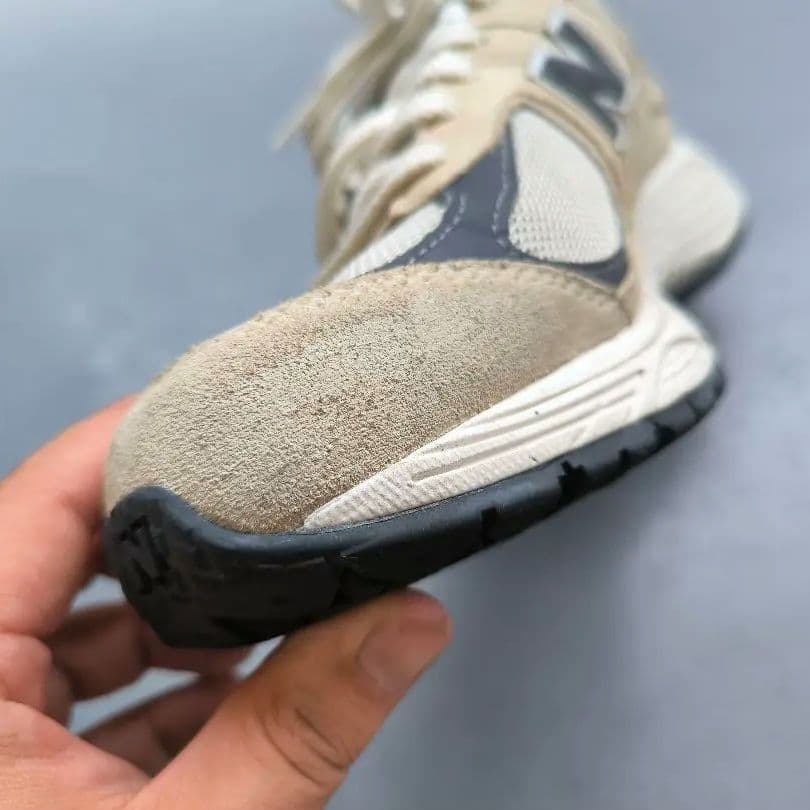New Balance 2002RFA 27.5 ベージュ/グレー - メルカリ