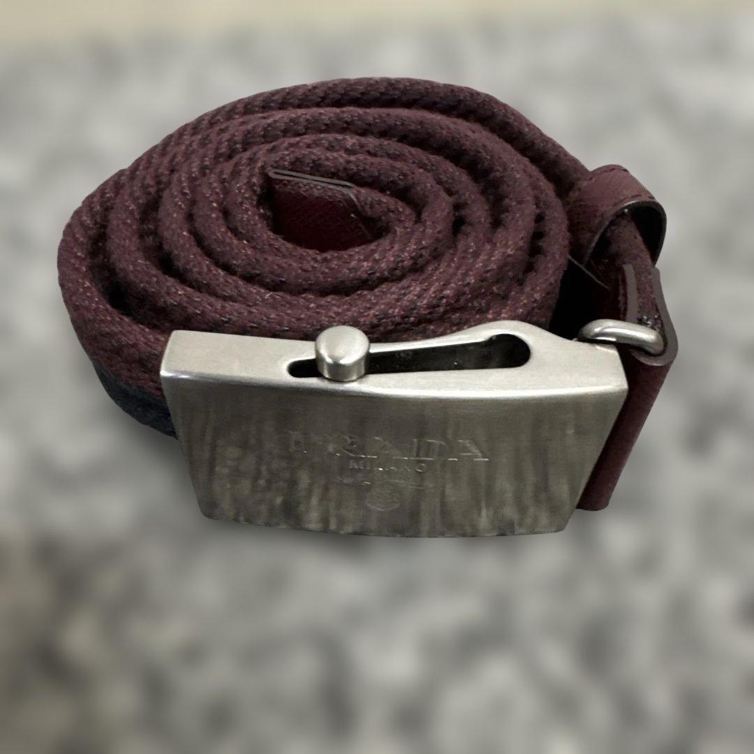 美品　プラダ ガチャベルト バックル ロゴ 本物真贋済み