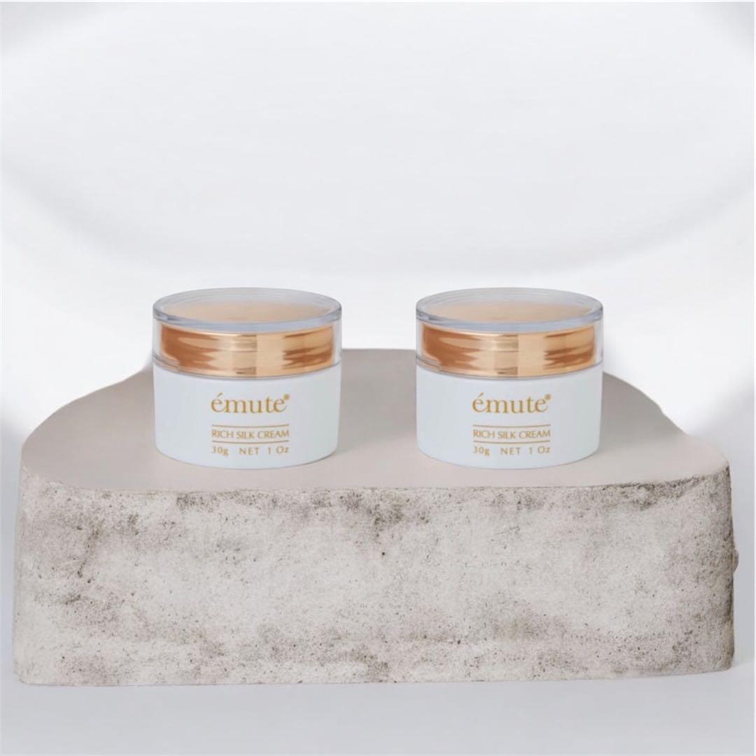 美容液＋クリーム×2点　エミューテ