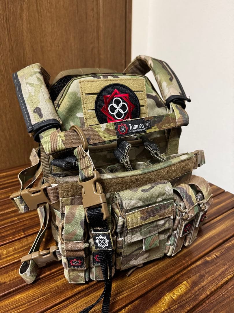 田村装備開発　UCR プレートキャリア マルチカム