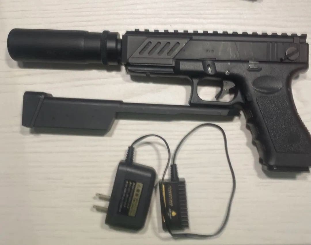 ゆ*う様 東京マイル グロック18c 電動ガン 【️早い者勝ち⭐️】 Amazon | 東京マルイ No.4 グロック18C 18歳以上電動ハンドガン