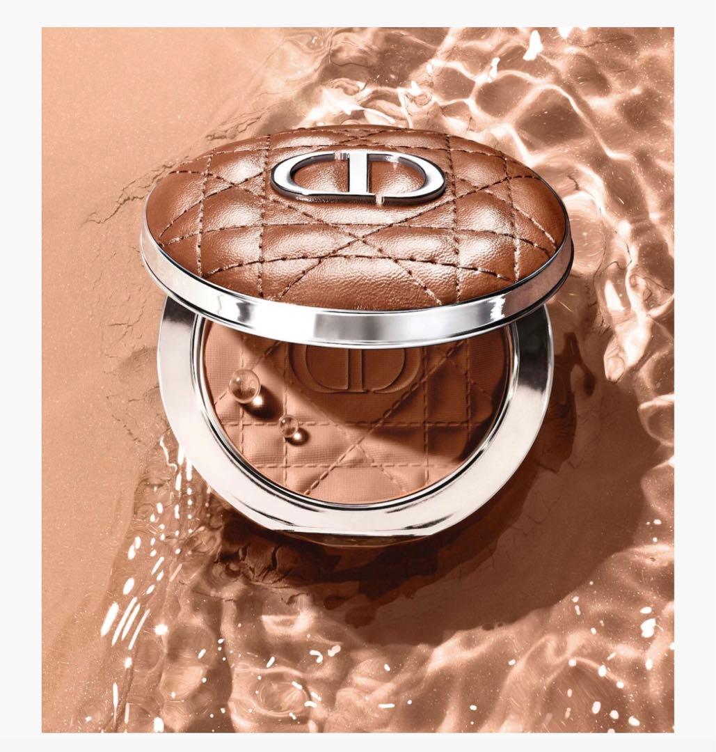 フェイスカラー Dior Forever Nude Bronze - large-format グローウィーブロンジング パウダー - Dior Forever Nude Bronze Glow