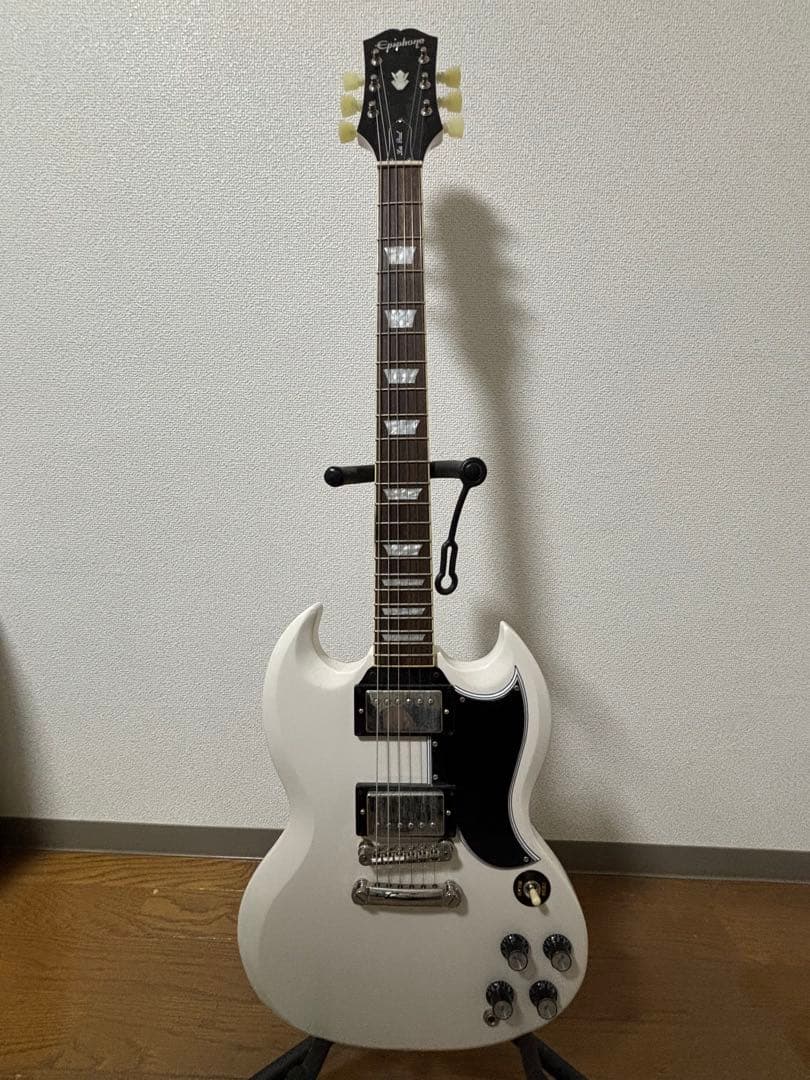 Epiphone レスポールSG ホワイト　エレキギター　ハードケース付き