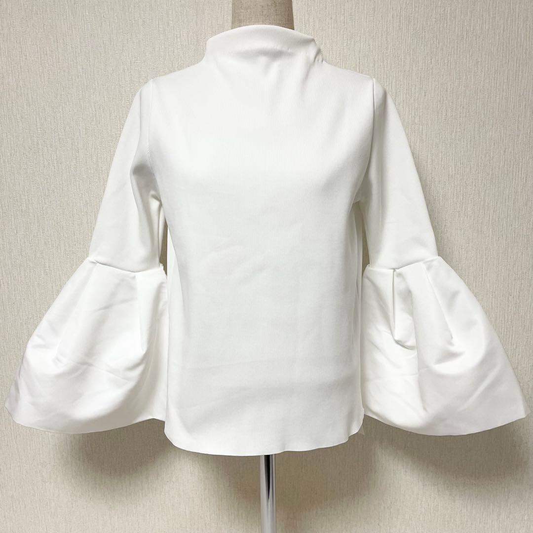 Maison de Dolce. メゾンドドルチェ サテン フレアニット 未使用