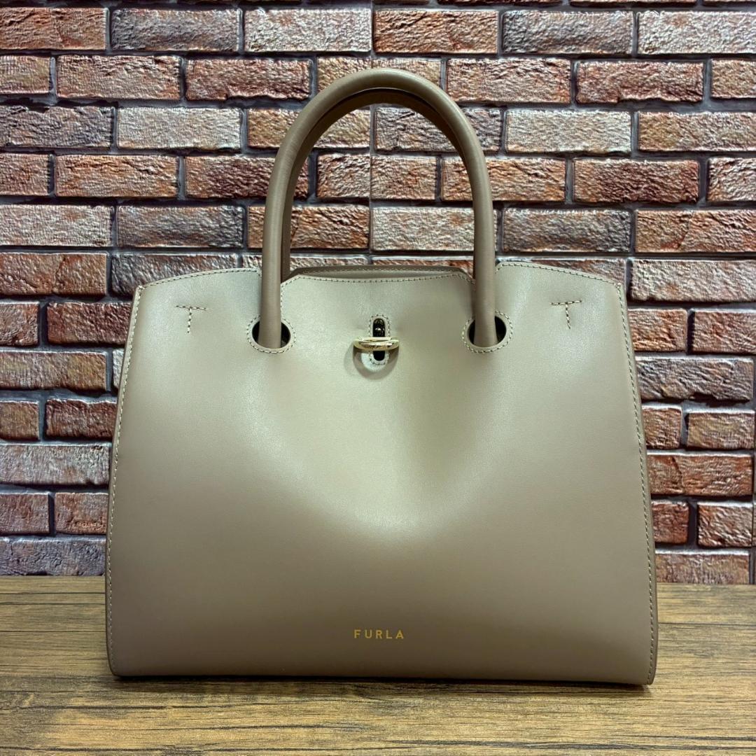 ■FURLA　フルラ　ジェネシ　2wayバッグ