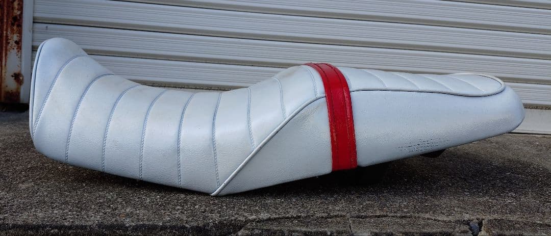 タックロールシート　シート CB400SF NC31