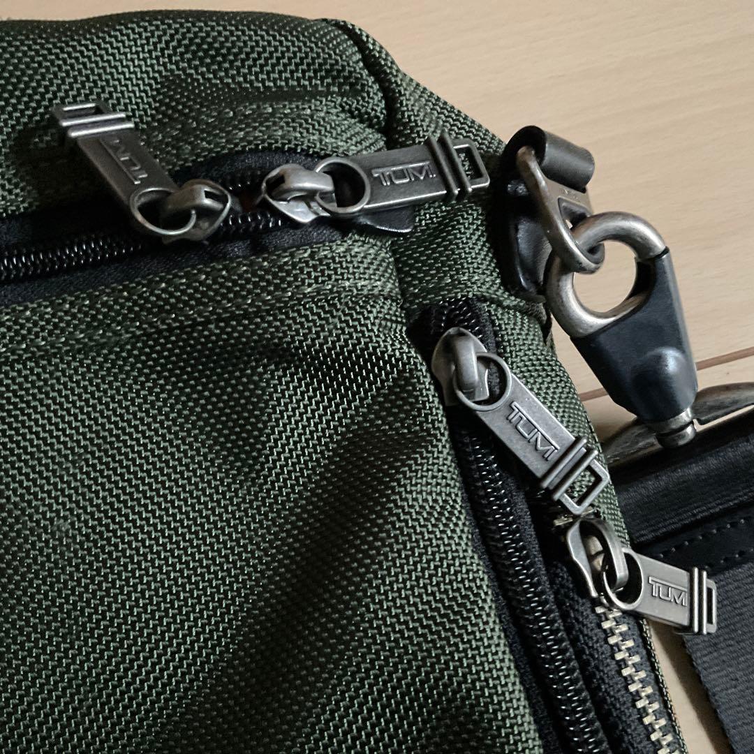 TUMI ビジネスバッグ オリーブグリーン - メルカリ