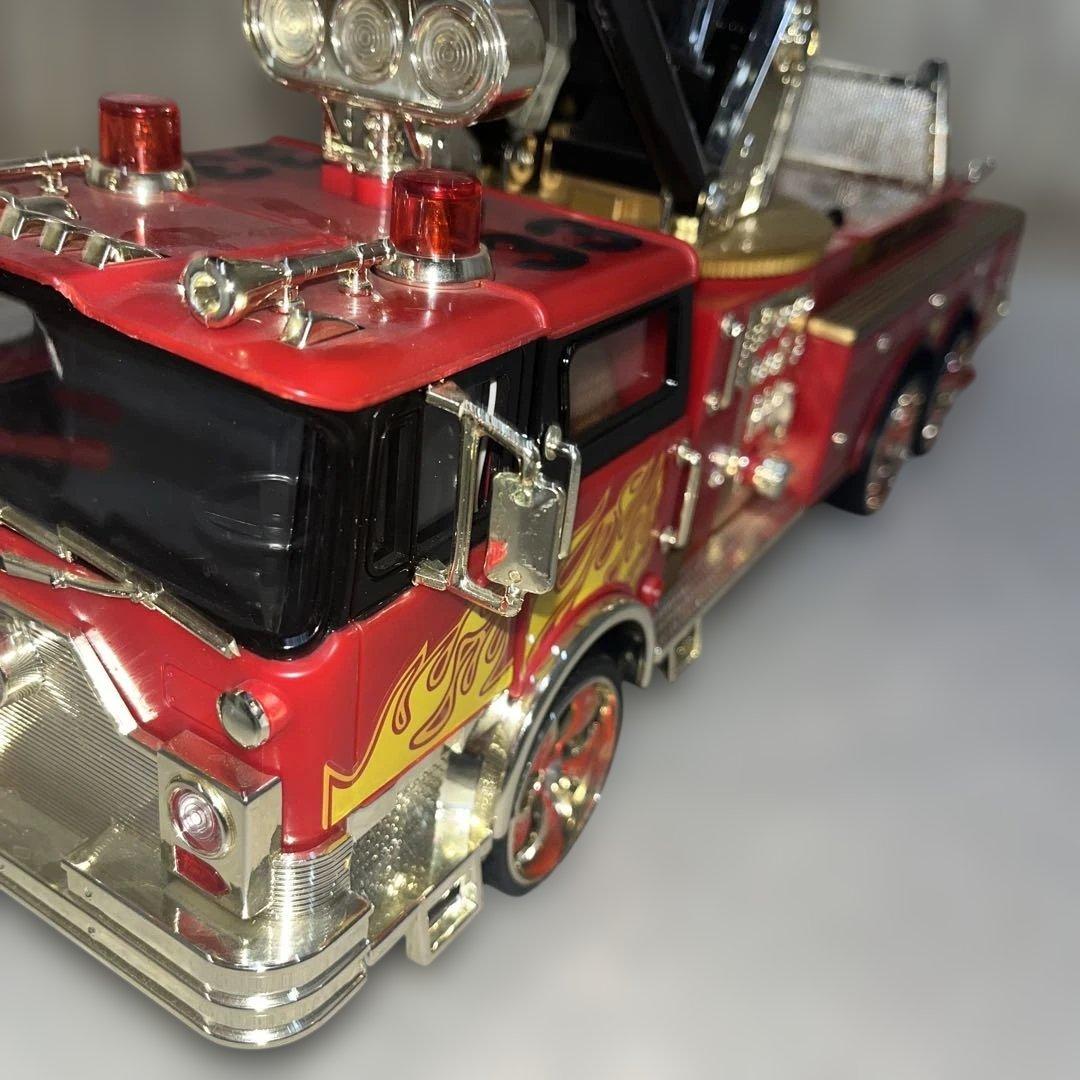 レトロ　ハシゴ車　ラジコン