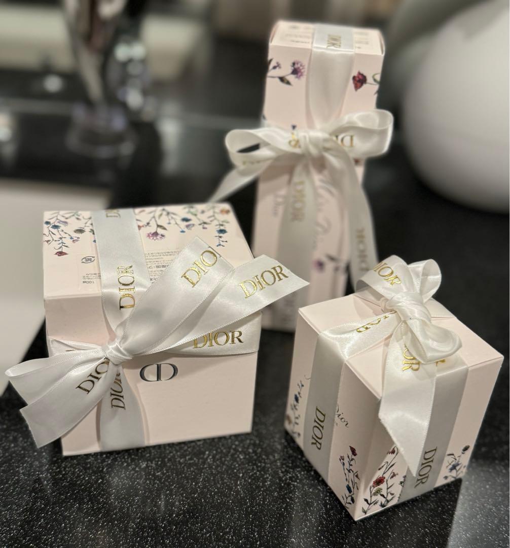 Miss Dior キャンドル　マカロンバスボム　バスパール 試してみた】Dior ミス ディオール バスパールのリアルな口コミ