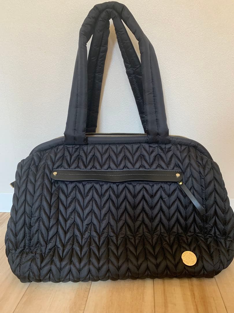 HAPP 黒キルティングマザーズバッグ