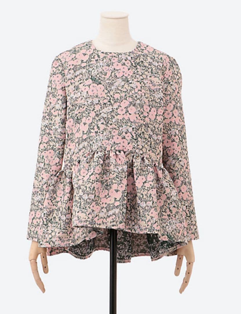 ツルバイマリコオイカワ　花柄　Gala ブラウス ツルバイマリコオイカワ 花柄 Gala ブラウス - メルカリ