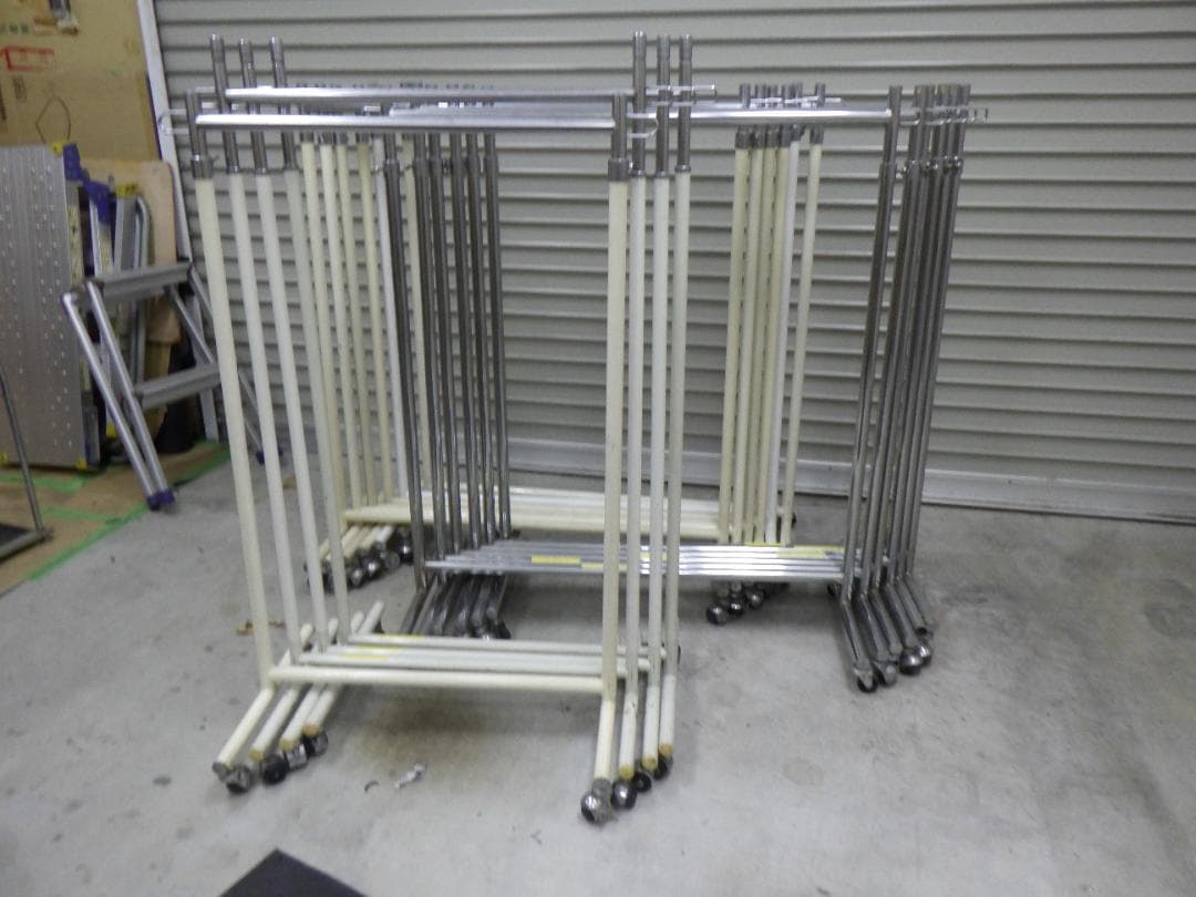 【直接引き取り限定】 ハンガーラック １６台セット 催事 店舗什器