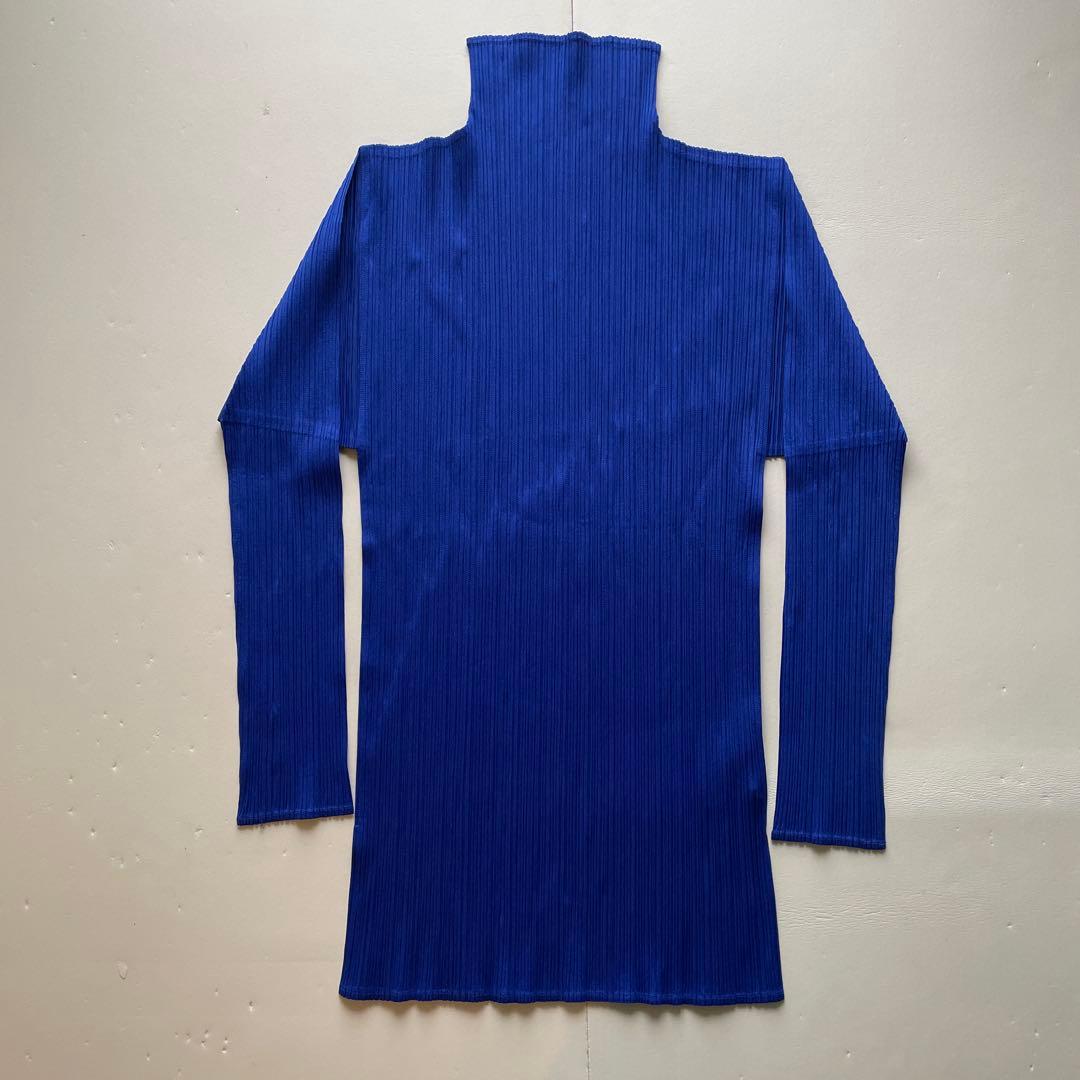 ISSEY MIYAKE プリーツハイネックトップス
