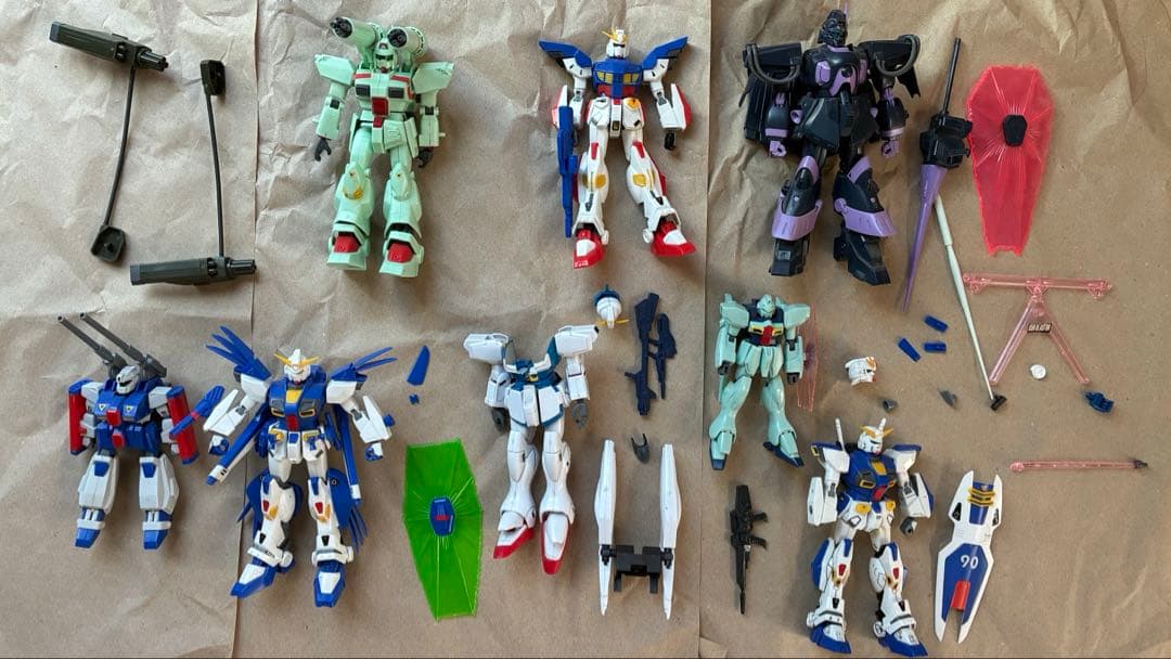 【ジャンク品】ガンダム プラモデル 8体セット（バラ売り不可）