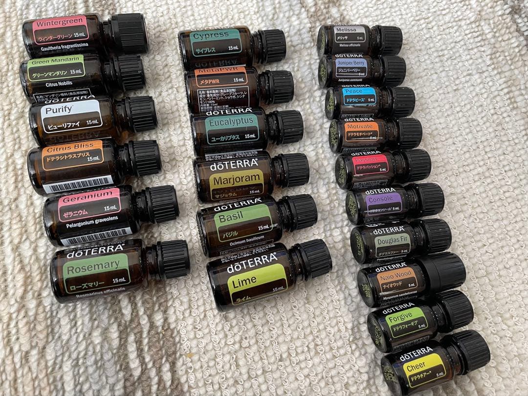 doTERRA エッセンシャルオイルセット 15ml、5ml 22点 ドテラ エッセンシャルオイル イントロキット/スターターキット