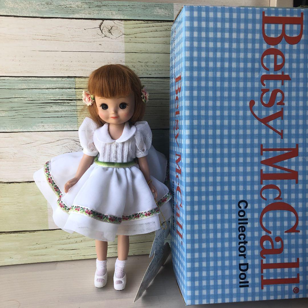 タイニーベッツィーマッコール　ゴーズトゥーザシアター