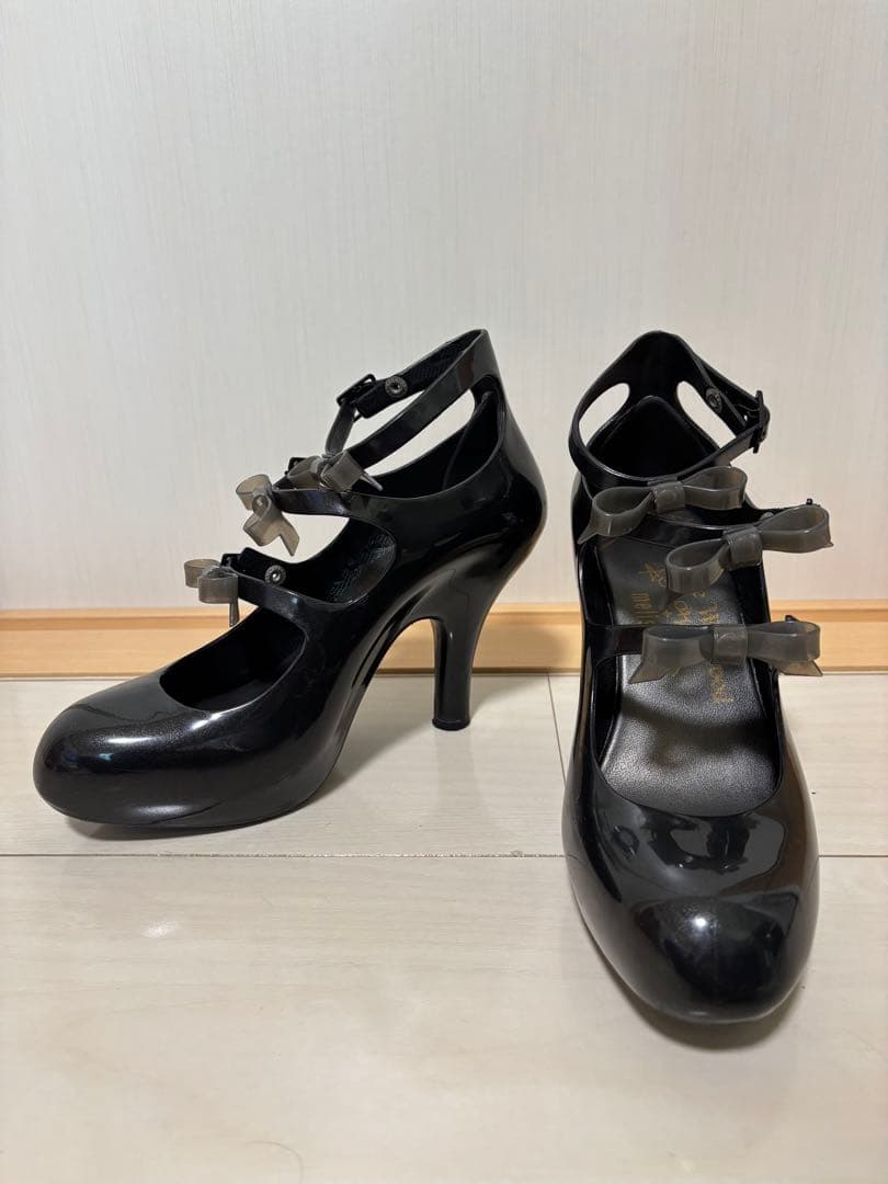 ヴィヴィアンウエストウッド ×メリッサ　3連ストラップパンプス　黒