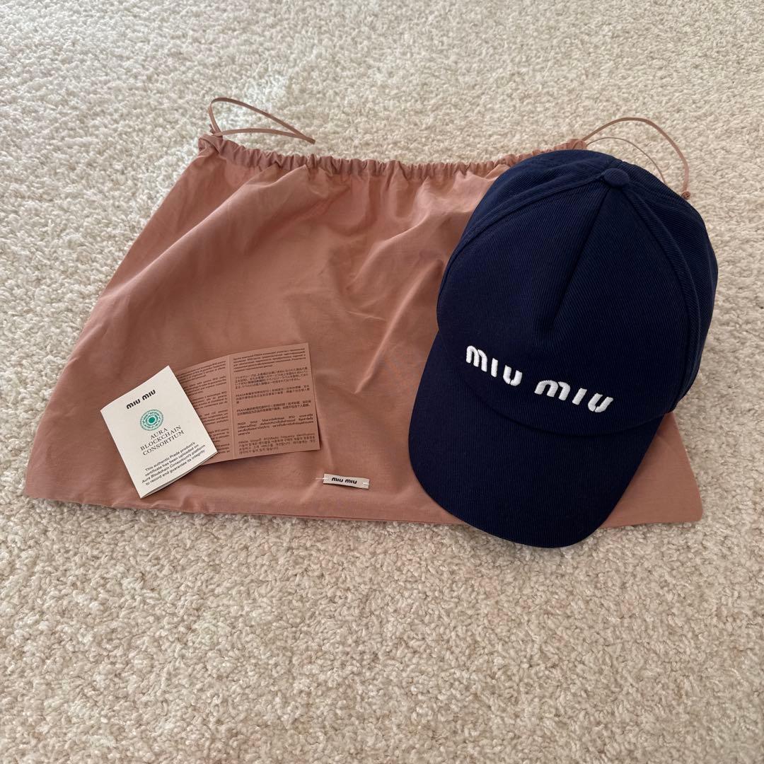 miu miu ミュウミュウ　デニム　ロゴネイビー　ベースボールキャップ