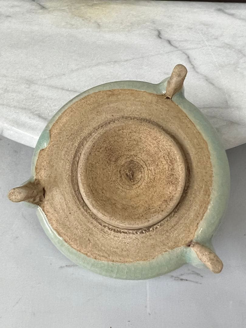 古美術 青磁三足香炉 XG2-22 - メルカリ