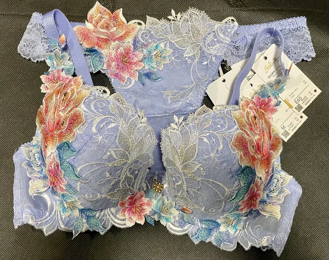 サルート09G ✧₊⁎ご購入はお早目に♡