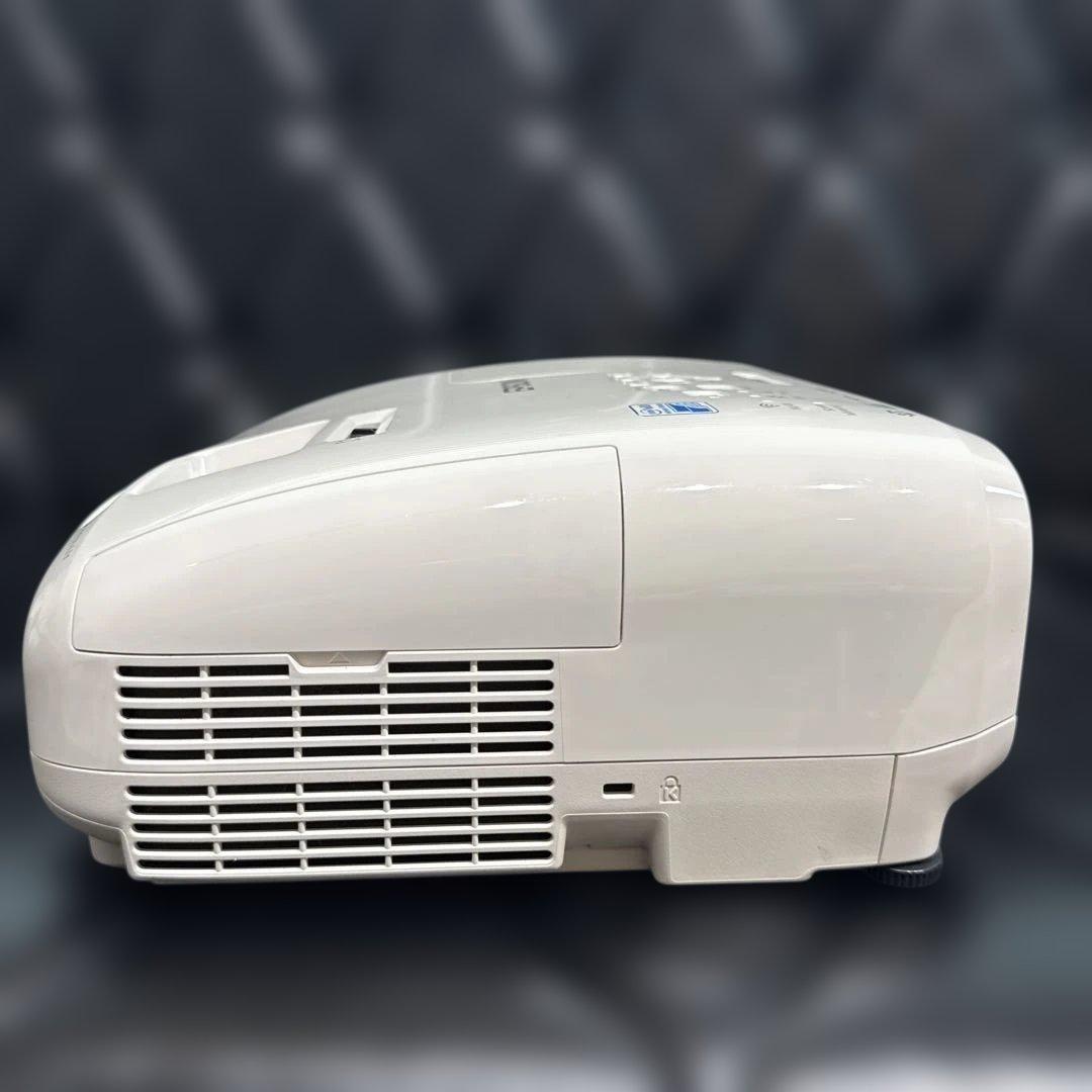 EPSON EH-TW5350 低使用132時間 極美品 / 純正ランプ - メルカリ