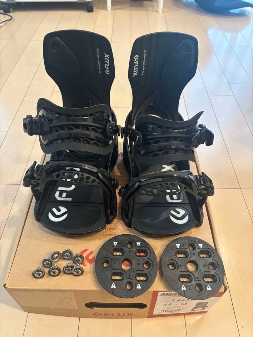 FLUX XF 22-23モデル　ブラック　Ｍサイズ