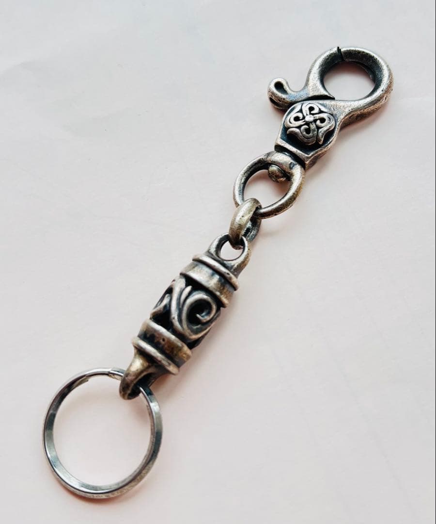 シンズスカルプチャー キーチェーン - メルカリ