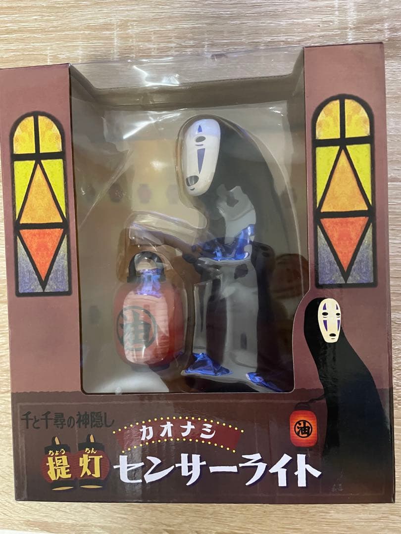 ジブリ　千と千尋の神隠し　カオナシ センサーライト　提灯　新品