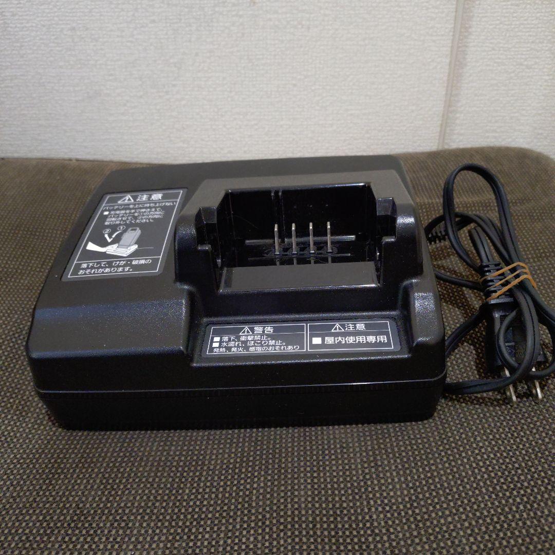 パナソニック　電動自転車用充電器