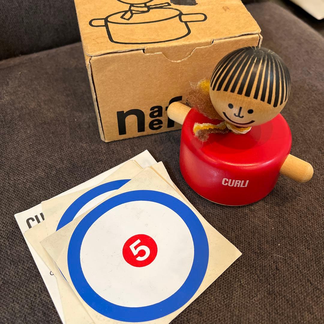廃番　ネフ社　クルリィ　naef CURLI CURLI 木製おもちゃ 赤