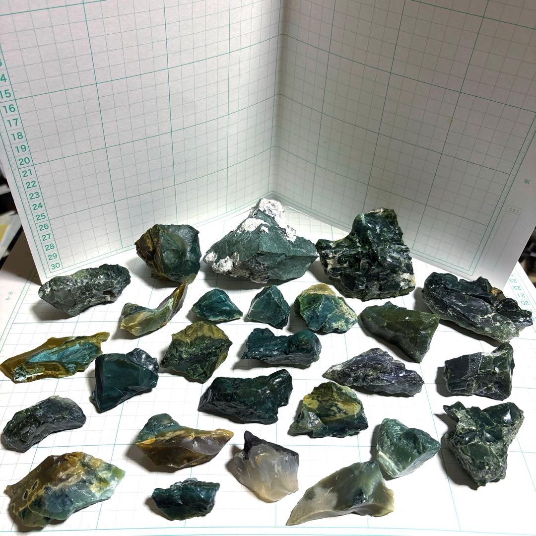 国産鉱物 原石 石 鑑賞石 玉髄 瑪瑙 碧玉 蛋白石 出雲石 方解石