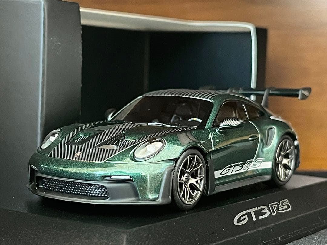 1/43 特注 ミニチャンプス ポルシェ 911 992 GT3RS グリーン