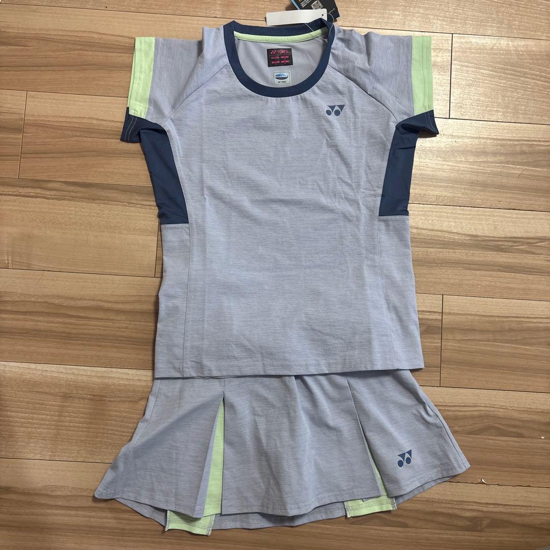 ま*ん様 【新品未使用】YONEXテニスウェア 上下セット