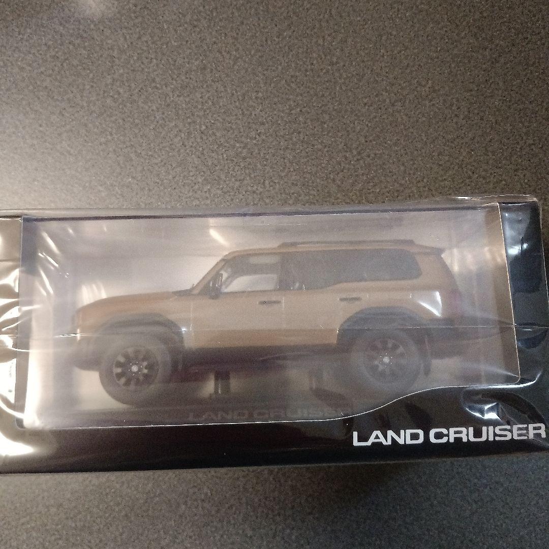 ランドクルーザー　250 ミニカー　1/30