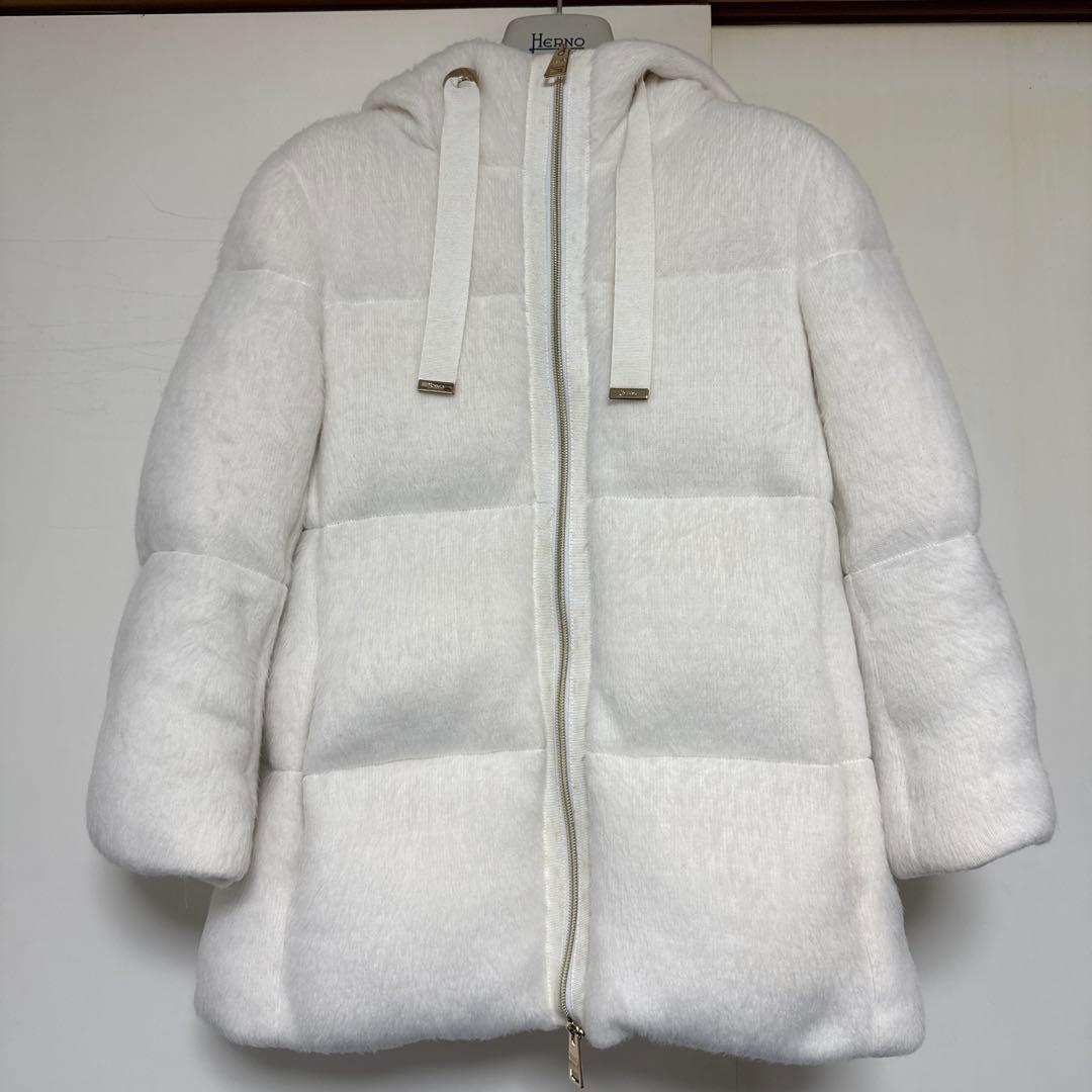 ヘルノ ホワイト　ダウン エコファー リゾート キルテッドダウンジャケット40 ヘルノ ホワイト ダウン エコファー リゾート キルテッドダウン