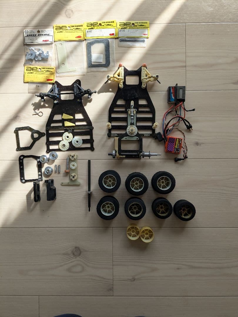 廃盤部品取り　アソシエイテッド　多分RC-12LS RC-12LW