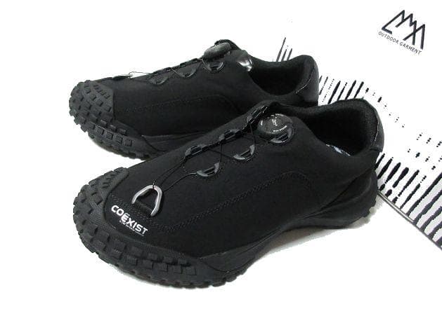 コムフィーアウトドアガーメント APPROACH 02 スニーカー シューズ 黒