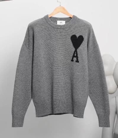 AMI PARIS グレー ニット セーター ハート刺繍 MM - メルカリ