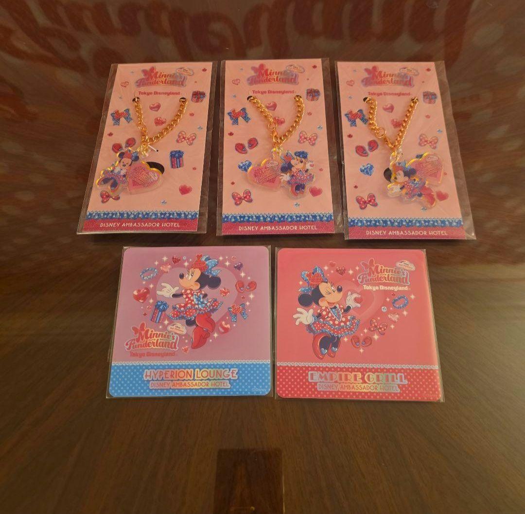 チャーム、コースター Christmas Tree Update: Decorate with Joy and Style | TikTok