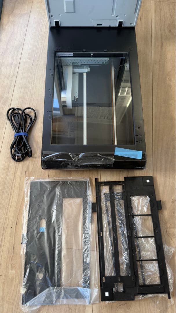 EPSON GT-X830 フラットベッドスキャナー A4